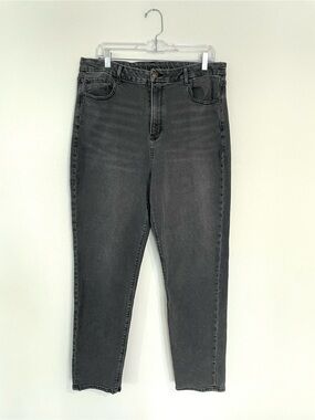 American Eagle Women's 16 Long High-Rise Black Slim Straight Jeans